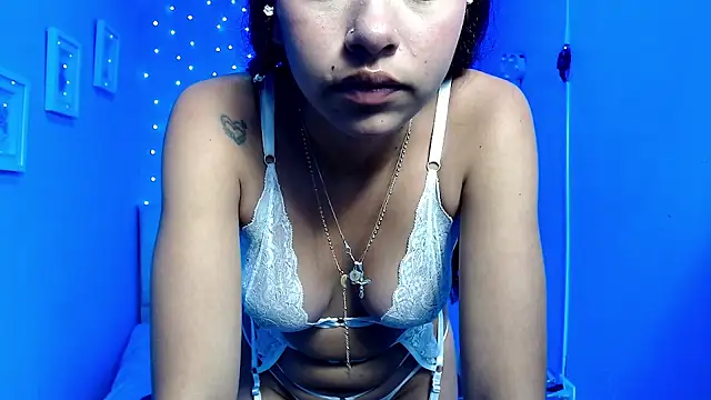 Snapshot of maggiemiller1 chatting on September 12, 2:35 pm maggiemiller1 online show from September 12, 2:35 pm