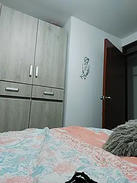 mia mancinii online show from November 23, 5:58 pm