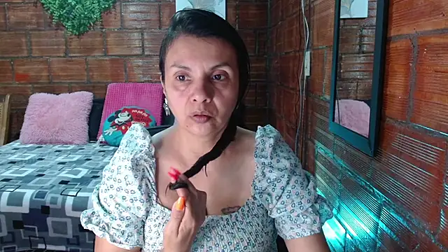 Milf Fantassyy online show from September 12, 10:28 pm