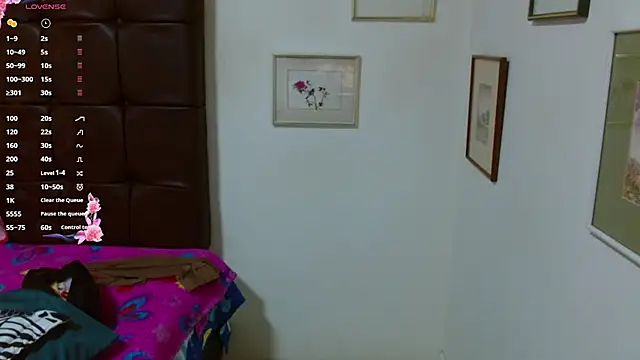 juliana soto1 online show from November 18, 2:40 pm