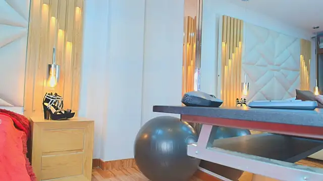 Rose Nichols online show from November 21, 3:19 am