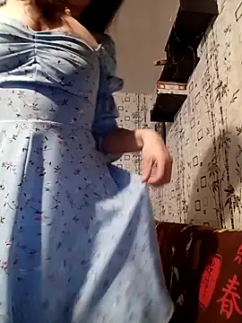 Lietta  online show from April 2, 6:49 pm