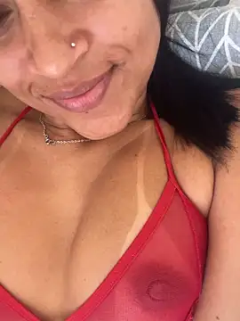 Snapshot of Katianesantos chatting on October 2, 11:15 am Katianesantos online show from October 2, 11:15 am