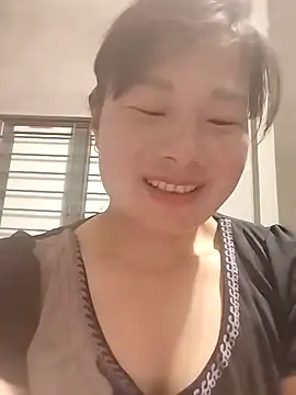 kute-00 online show from December 1, 3:04 pm