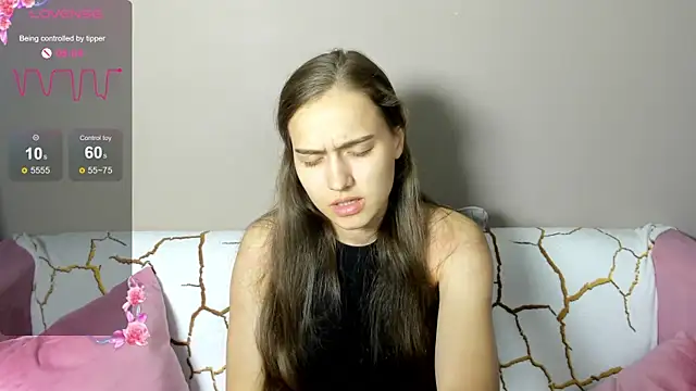 Snapshot of Alisa__Kelly chatting on September 21, 1:15 am Alisa Kelly online show from September 21, 1:15 am