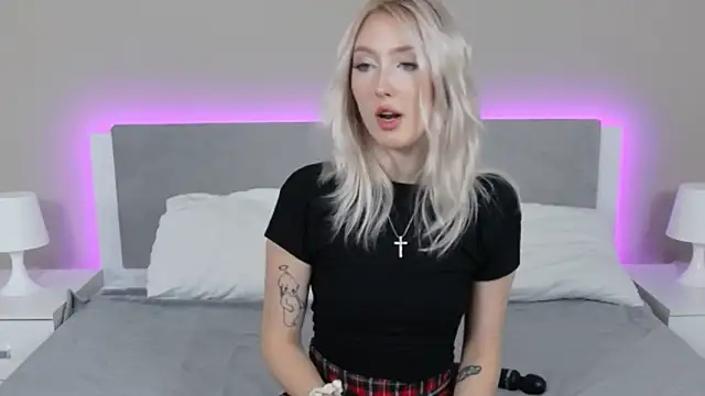 MarianeSun online show from September 19, 4:11 am