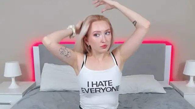 MarianeSun online show from September 17, 4:10 am