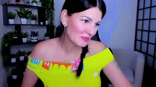 Snapshot of O1d_Lady chatting on October 6, 8:42 am O1d Lady online show from October 6, 8:42 am