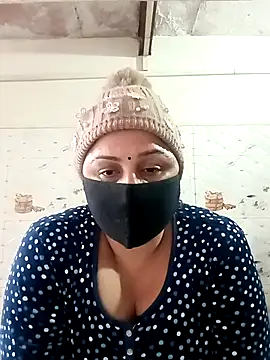 Rakhi sawant143 online show from December 19, 3:21 am