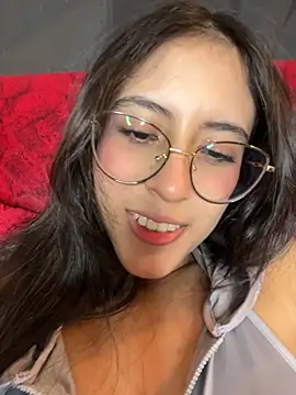 Juanita-Diaz online show from September 12, 8:49 pm