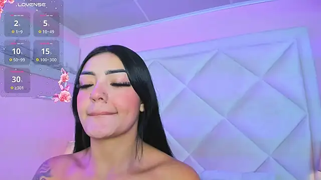 Miaa Smithh   online show from February 16, 11:21 am