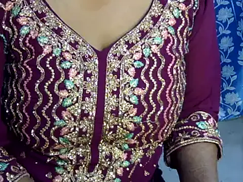 Sexy vipasha online show from November 7, 7:19 pm