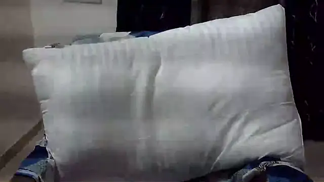 Riva arora01 online show from April 3, 4:38 pm