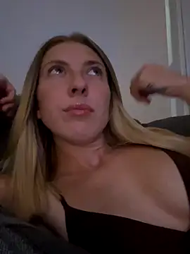 Snapshot of CheekyChelseaX chatting on September 13, 9:12 pm CheekyChelseaX online show from September 13, 9:12 pm