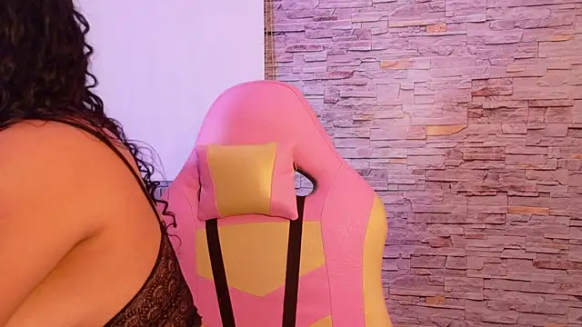 liz monserrat 1 online show from November 27, 7:39 pm