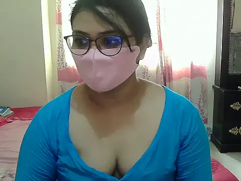 Snapshot of Elena_cruz5 chatting on September 11, 4:13 am Elena cruz5 online show from September 11, 4:13 am