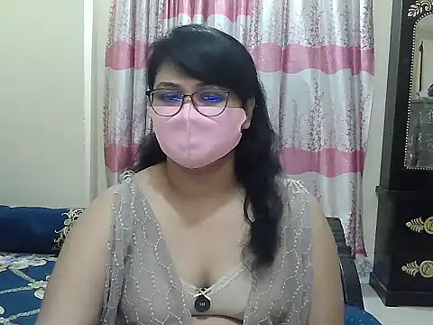 Snapshot of Elena_cruz5 chatting on September 15, 6:26 pm Elena cruz5 online show from September 15, 6:26 pm