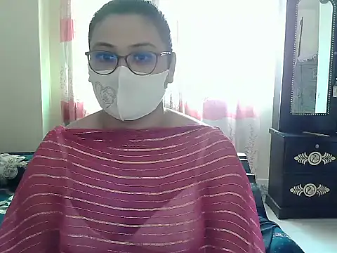 Snapshot of Elena_cruz5 chatting on September 30, 2:50 am Elena cruz5 online show from September 30, 2:50 am