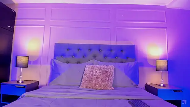 ALICESANDOVAL online show from November 15, 11:33 am