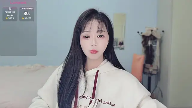 Sue101010 online show from January 17, 2:35 pm