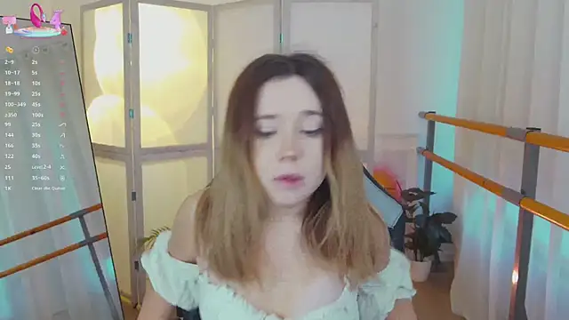 Lina Glow online show from October 22, 7:02 am