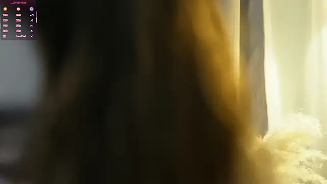 Lina Glow online show from December 3, 6:49 am