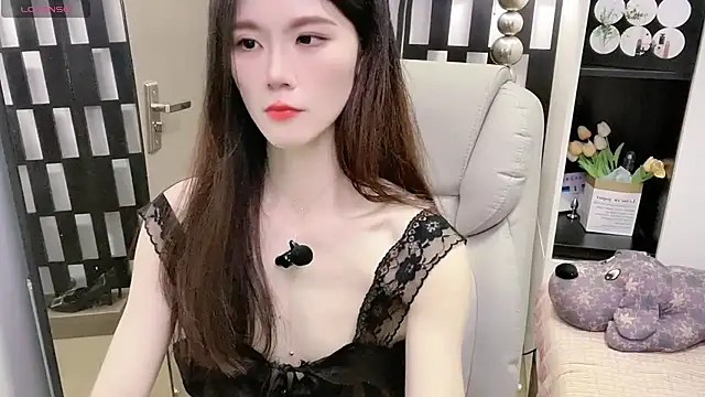 Yueyue-MM online show from April 11, 7:25 am