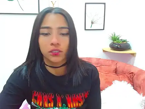Snapshot of Aliciacute__ chatting on September 8, 7:57 pm Aliciacute online show from September 8, 7:57 pm