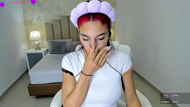 Scarlett 12 online show from March 30, 9:31 am