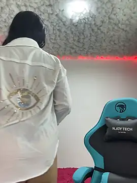 salo-rousee online show from March 25, 5:00 am