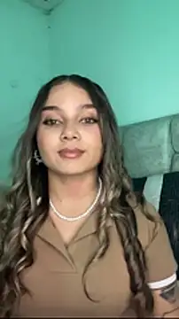 AnnyLopezzz  online show from February 1, 5:17 am