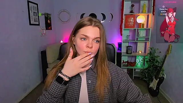 veronica bubble online show from April 8, 7:27 pm