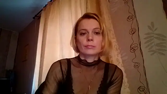 LiluXRose online show from October 23, 9:26 am