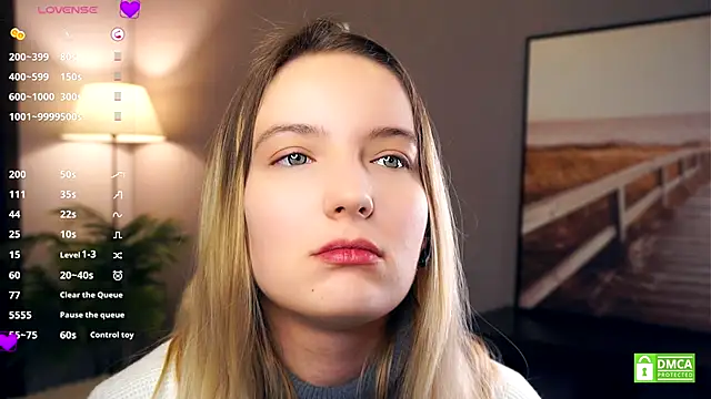 HongTomczak online show from October 6, 8:09 am