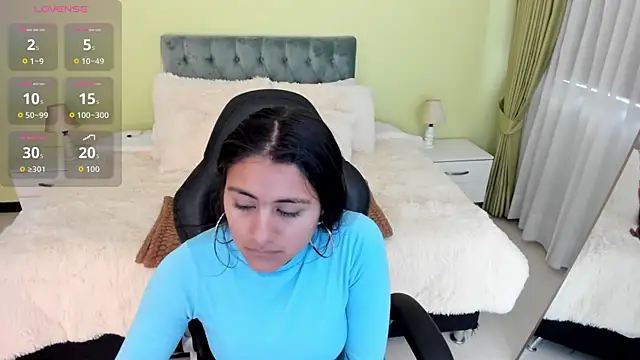 Snapshot of Camille_Olsen_ chatting on October 14, 11:35 am Camille Olsen online show from October 14, 11:35 am