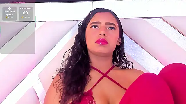 Zoe-Johnson  online show from February 1, 9:46 pm