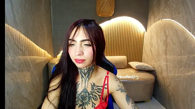 Snapshot of roux_r chatting on September 17, 8:07 pm roux r online show from September 17, 8:07 pm