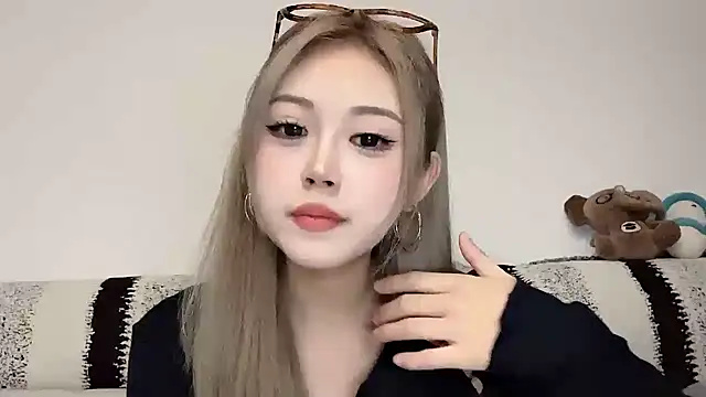 Snapshot of XingKongCOCO-107 chatting on October 3, 11:59 am XingKongCOCO-107 online show from October 3, 11:59 am
