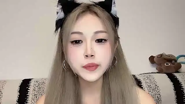Snapshot of XingKongCOCO-107 chatting on October 4, 12:00 pm XingKongCOCO-107 online show from October 4, 12:00 pm