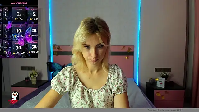Snapshot of MeryMidnight chatting on September 29, 6:18 am MeryMidnight online show from September 29, 6:18 am