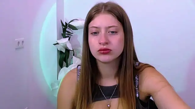 Snapshot of princess_lilit chatting on September 25, 2:16 pm princess lilit online show from September 25, 2:16 pm