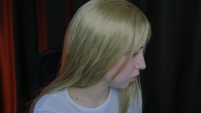 YukiMisa online show from November 19, 3:12 pm