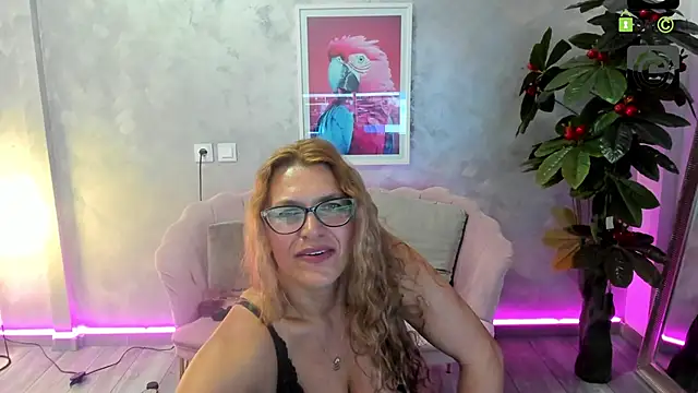 KamaFeels online show from April 18, 7:58 pm