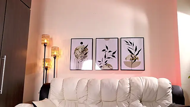 Violeta Foxz online show from March 19, 9:08 pm