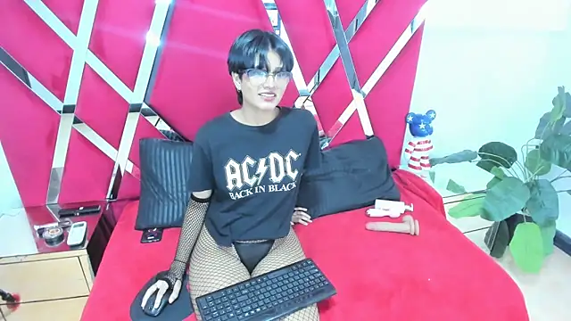 natsumiht online show from September 29, 5:23 am