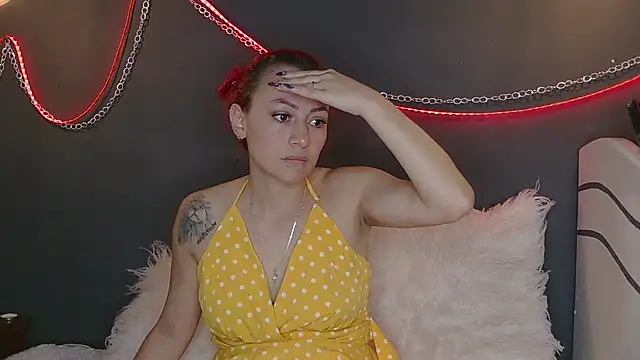 MeganBrown4 online show from February 3, 6:12 pm