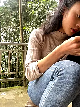 Snapshot of Kieu_xxx chatting on October 27, 2:40 am Kieu xxx online show from October 27, 2:40 am