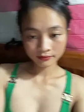 Snapshot of Kieu_xxx chatting on September 18, 4:11 am Kieu xxx online show from September 18, 4:11 am