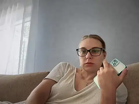 NikexPretty online show from September 10, 4:40 pm