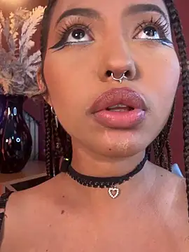 Nina Kinky online show from September 12, 2:02 pm